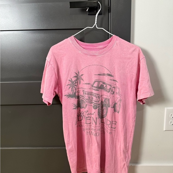 Hollister Tops - Hollister Pink Adventure Graphic Tee Size XS